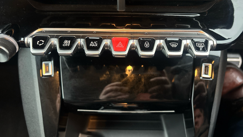 Peugeot 208 100kW Allure Premium + 50kWh 5dr Auto Electric Hatchback